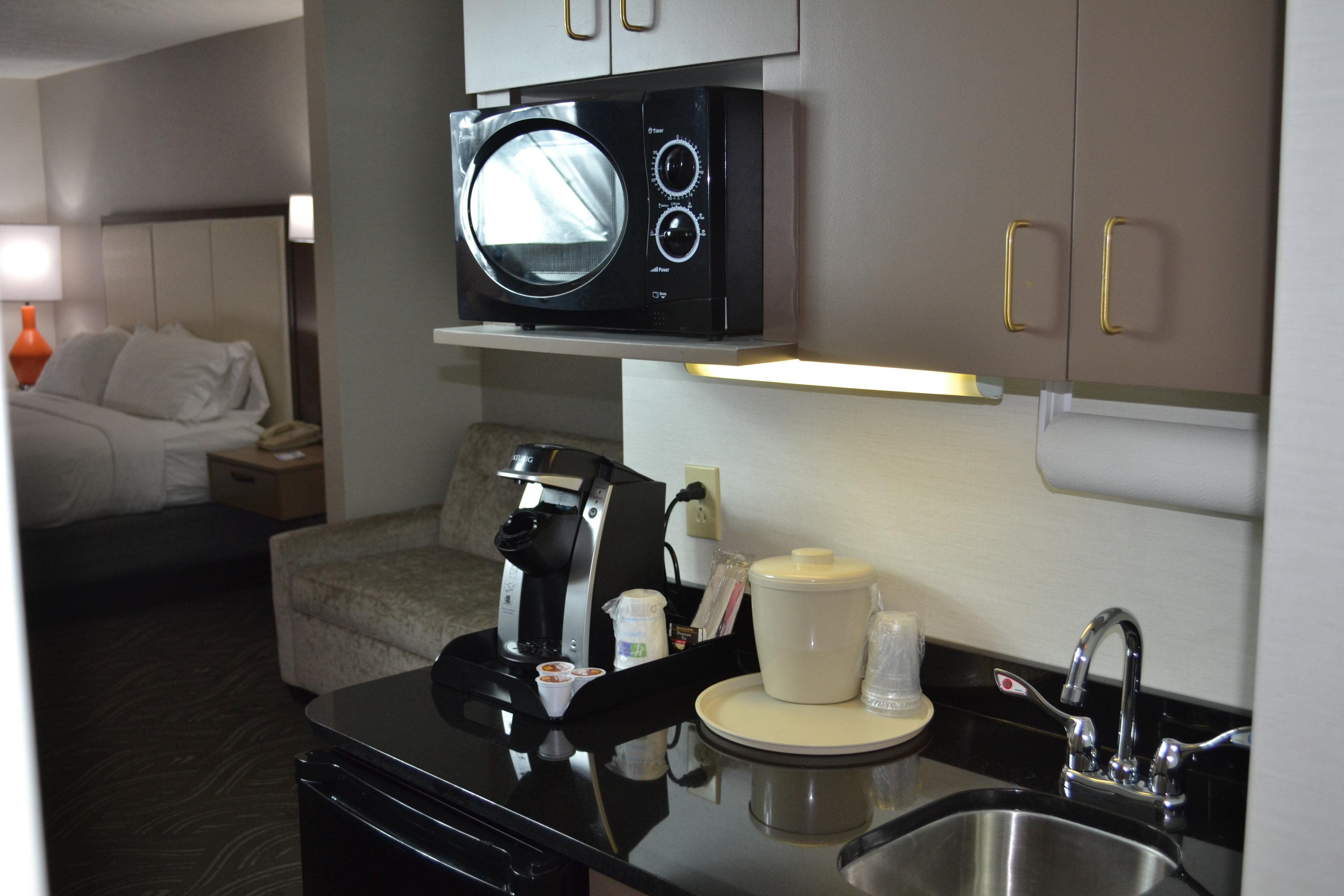 Holiday Inn Express Hotel & Suites Kent State University Exterior foto