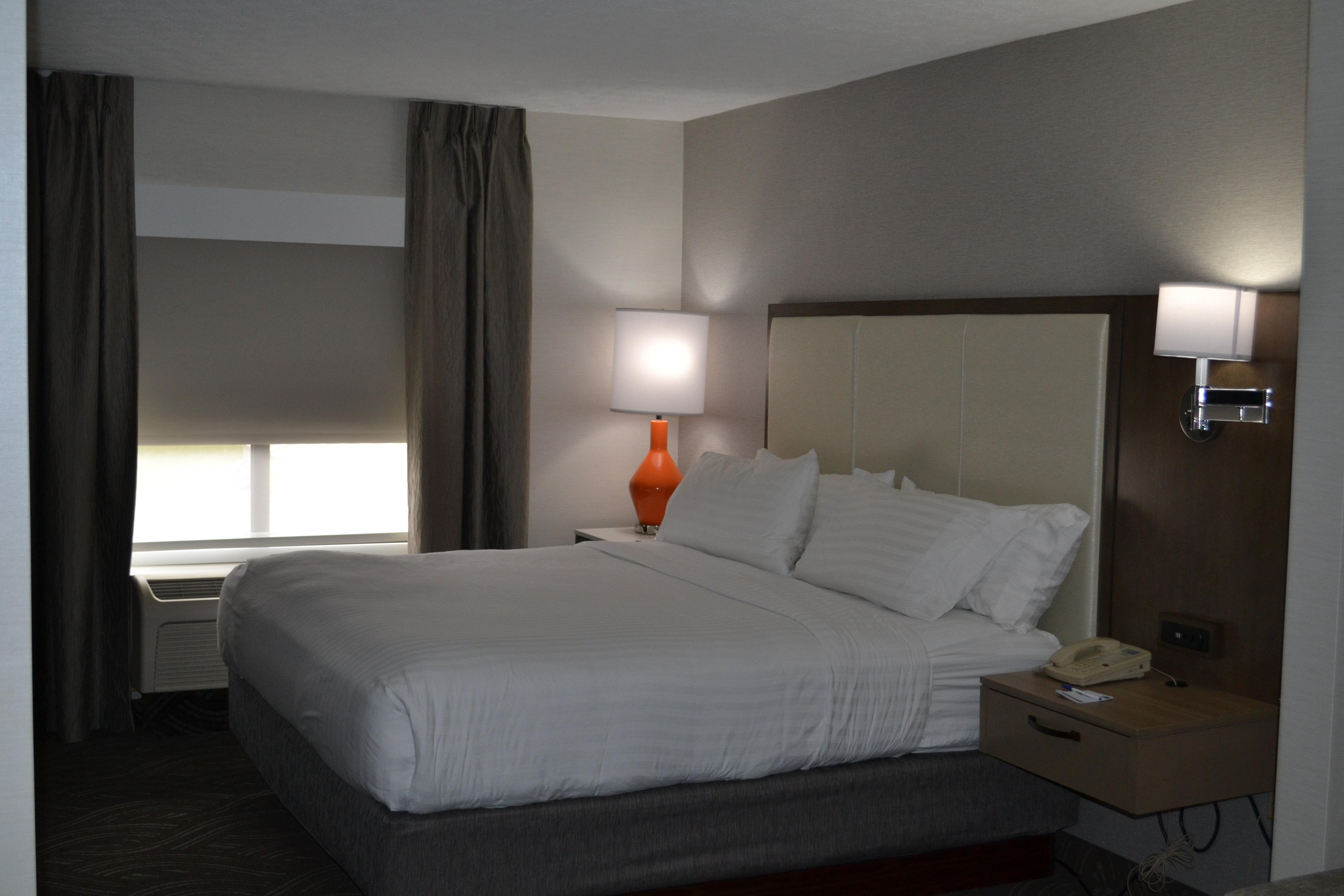 Holiday Inn Express Hotel & Suites Kent State University Exterior foto