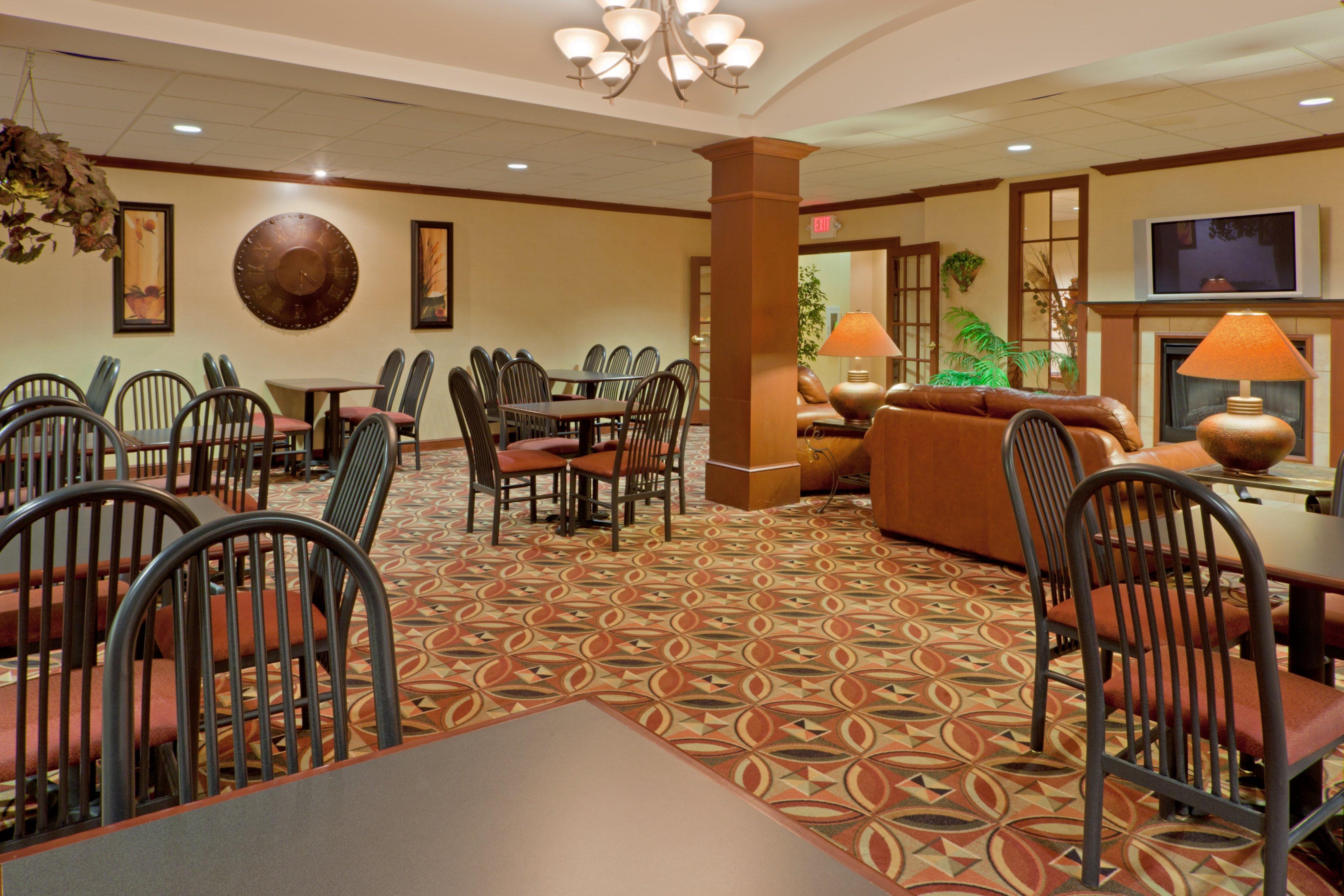 Holiday Inn Express Hotel & Suites Kent State University Exterior foto