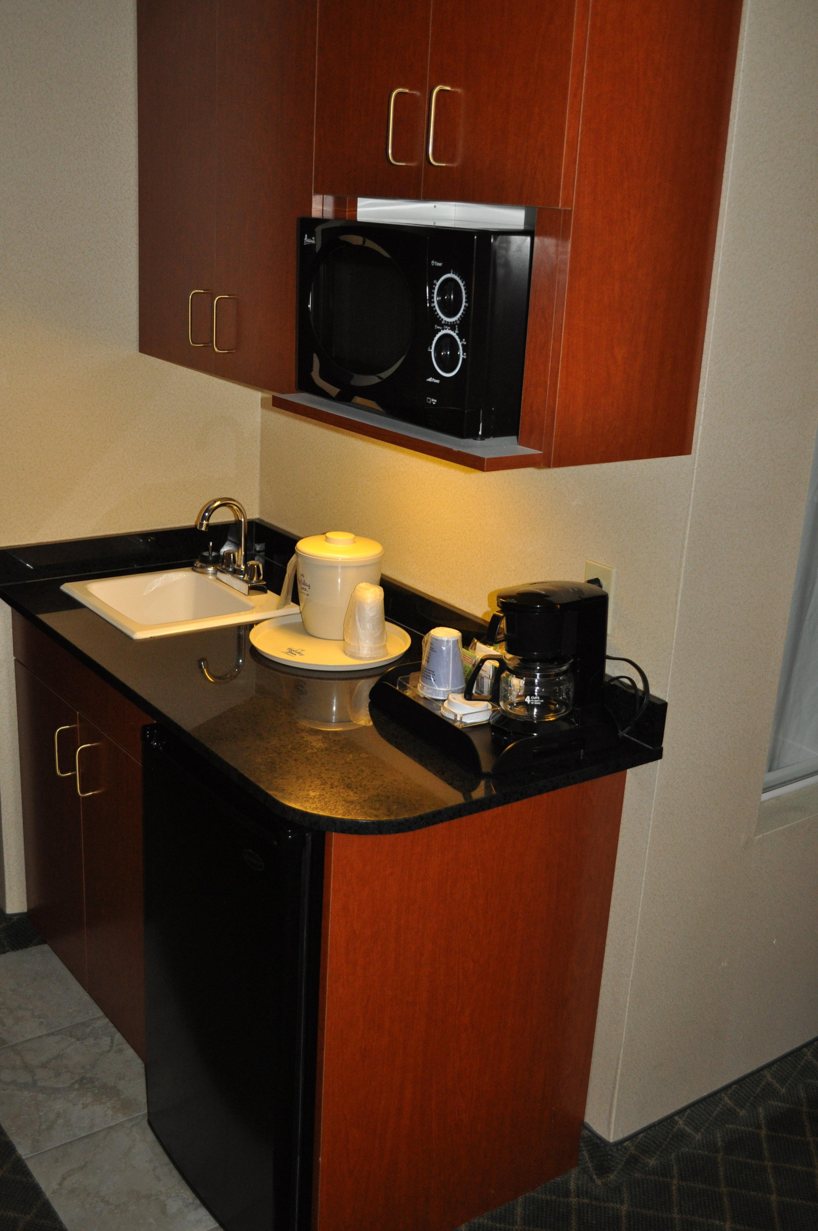 Holiday Inn Express Hotel & Suites Kent State University Exterior foto