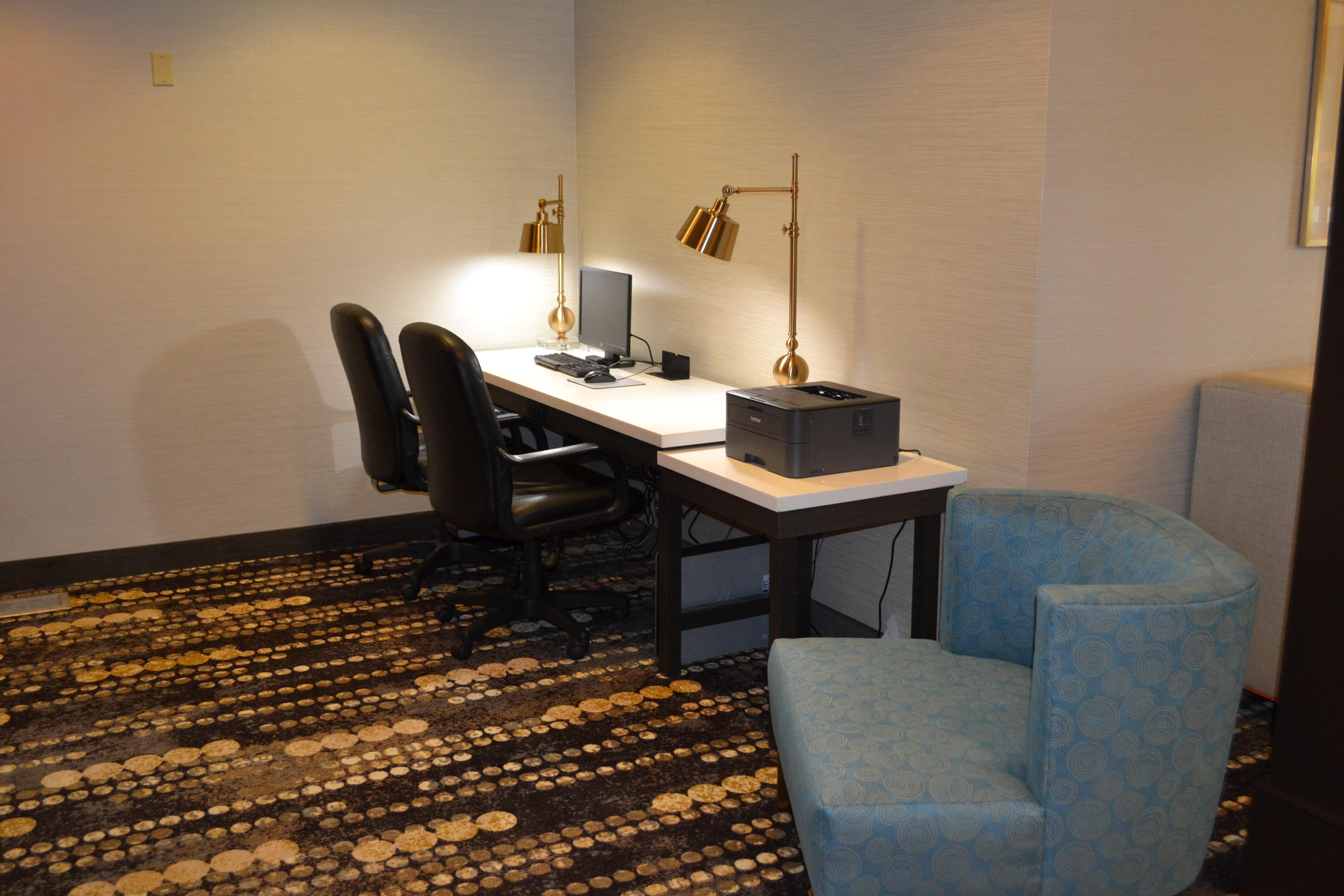 Holiday Inn Express Hotel & Suites Kent State University Exterior foto