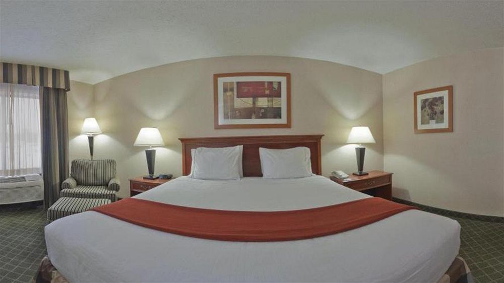 Holiday Inn Express Hotel & Suites Kent State University Exterior foto