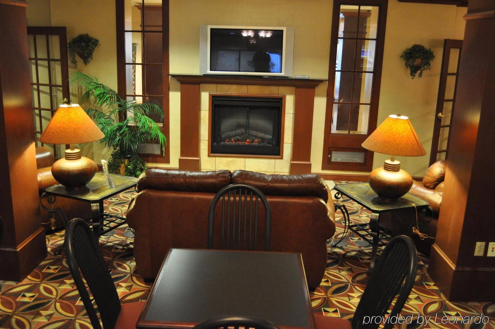 Holiday Inn Express Hotel & Suites Kent State University Exterior foto